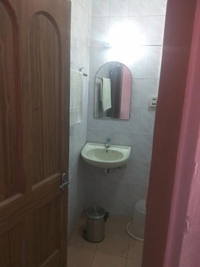 Hotel Malika Residency Ettumanoor エクステリア 写真